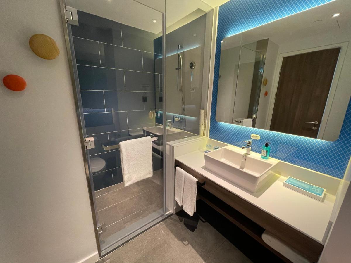 Holiday Inn Express Zhuhai Gongbei By Ihg Exteriör bild