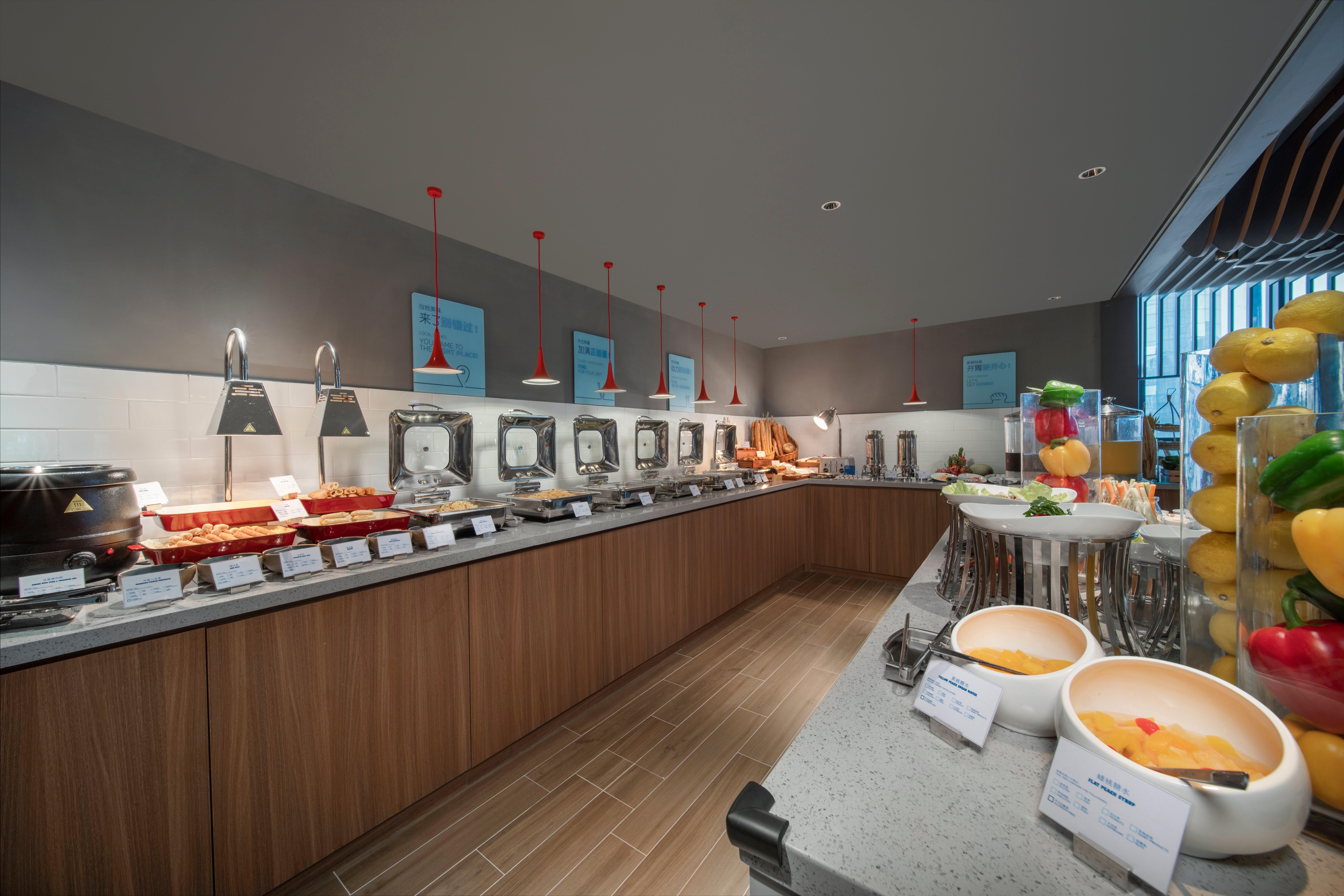 Holiday Inn Express Zhuhai Gongbei By Ihg Exteriör bild